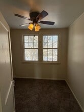 6 Riley Manor Cir in Junction City, KS - Building Photo - Building Photo