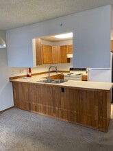 3401 Lakeshore Dr in Anchorage, AK - Building Photo - Building Photo