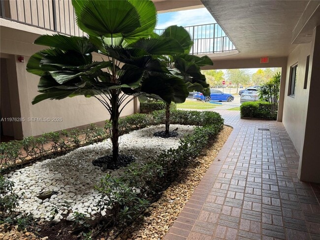 8650 SW 133rd Avenue Rd in Miami, FL - Building Photo - Building Photo