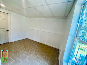 3968 Cress Way Run, Unit Basement in Decatur, GA - Foto de edificio - Building Photo