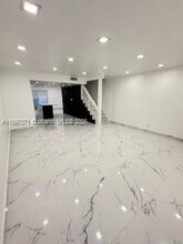 5277 SW 40th Ave in Davie, FL - Building Photo - Building Photo