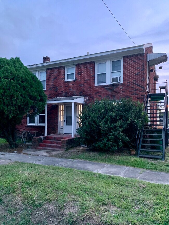 2620 Tuam St, Unit 1 photo'