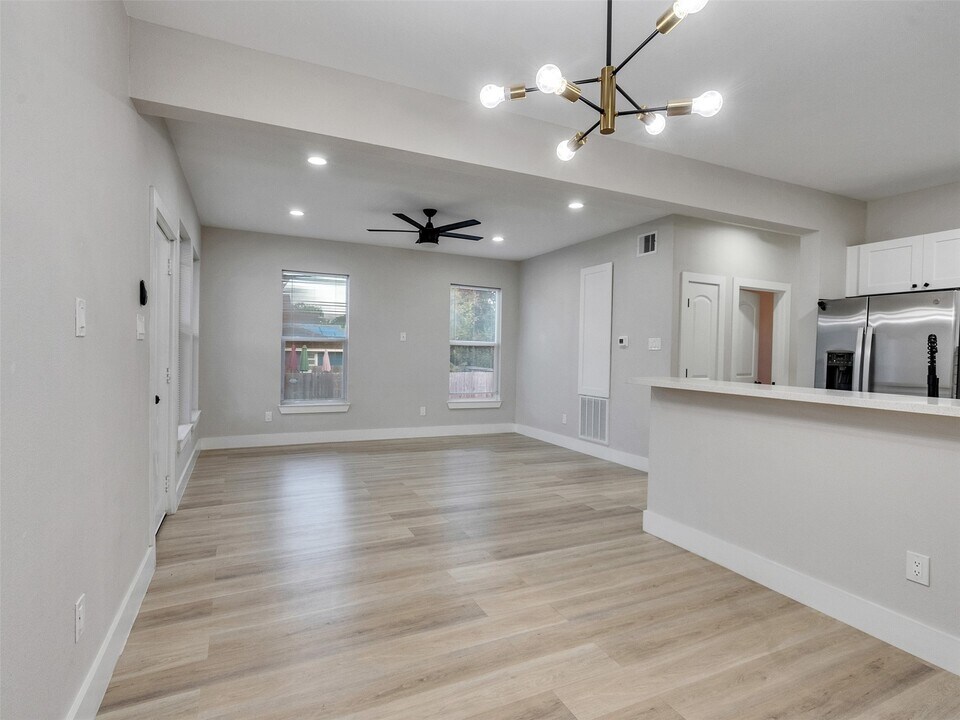 819 E 40th St in Houston, TX - Building Photo