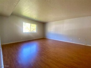 1803 Cromwell Dr in Akron, OH - Building Photo - Building Photo