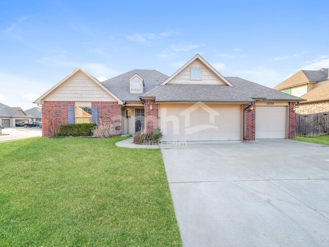 property at 13332 S Poplar St