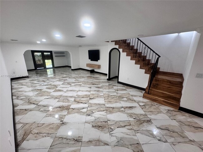 3994 Estepona Ave in Doral, FL - Building Photo - Building Photo