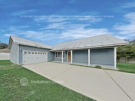 10613 Lakeshore Dr in Clermont, FL - Building Photo