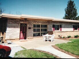 6012 Donlar St in Harrisburg, PA - Building Photo