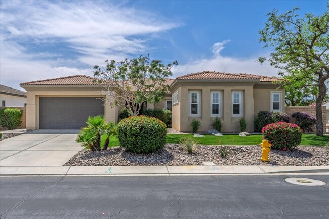 103 Brisa Dr in Palm Desert, CA - Building Photo - Building Photo