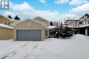 86 Breckonwood Crescent in Markham, ON - Building Photo