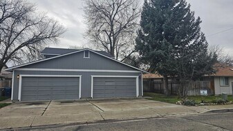 3895 W Glendale St in Boise, ID - Building Photo