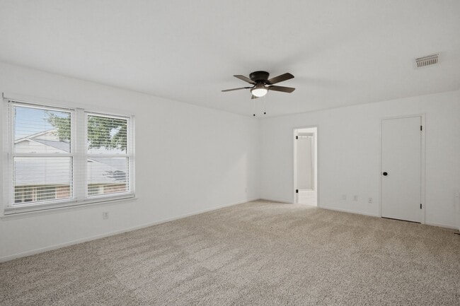 66 T Huxley Ln