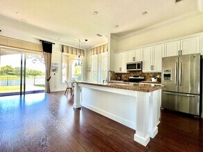 8186 NW 105th Ln in Parkland, FL - Building Photo - Building Photo