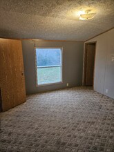 910 Roach Rd in Webster, KY - Building Photo - Building Photo