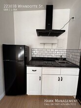 22303 Wyandotte St in Los Angeles, CA - Building Photo - Building Photo