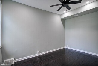 2331 E Hazzard St in Philadelphia, PA - Foto de edificio - Building Photo