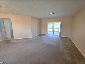4614 SW 9th Pl in Cape Coral, FL - Building Photo - Building Photo