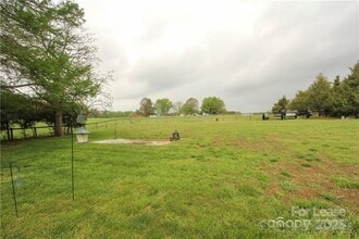 12320 Winget Rd in Charlotte, NC - Building Photo - Building Photo