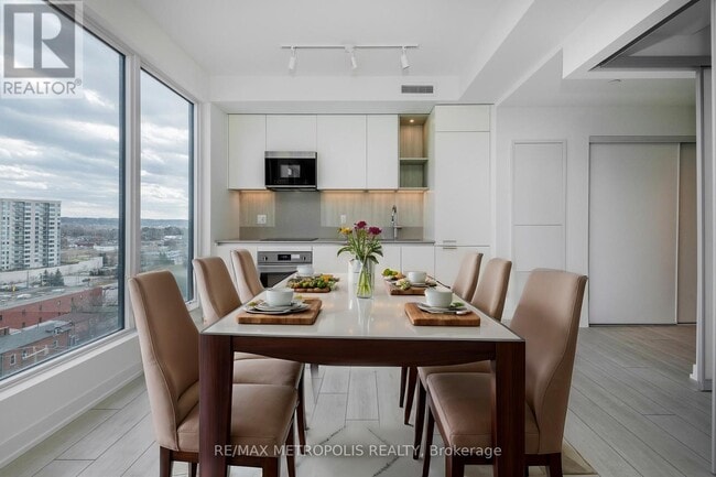 39-939 Mary St