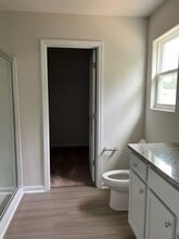 6020 Lowe Ln in Charlotte, NC - Building Photo - Building Photo