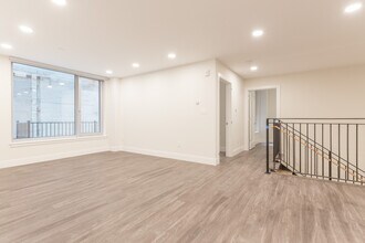 1041 Tremont St in Boston, MA - Foto de edificio - Building Photo