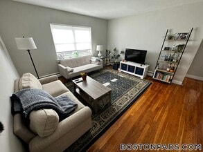 61 Selkirk Rd in Boston, MA - Building Photo - Building Photo