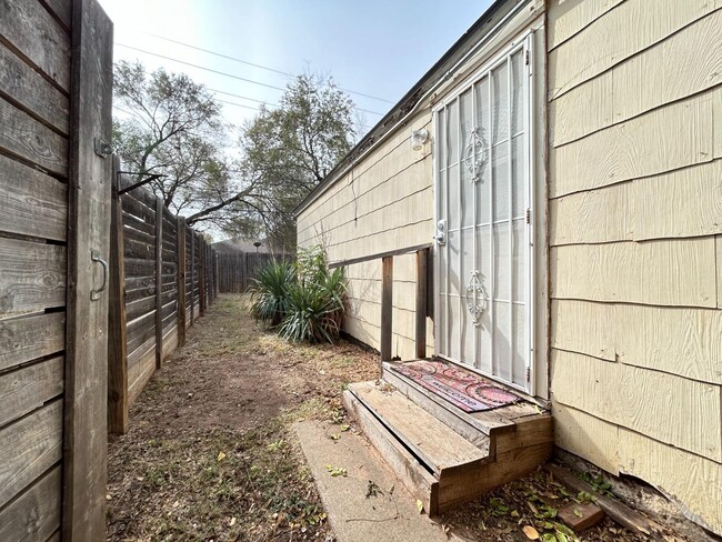 3307 29th St in Lubbock, TX - Building Photo - Building Photo