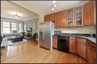 437 N Lombard Ave, Unit 1 in Oak Park, IL - Building Photo - Building Photo
