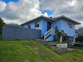 45-776-776 Kamehameha Hwy in Kaneohe, HI - Building Photo