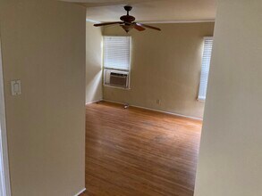 1526 E Wilson Ave, Unit Detached House in Glendale, CA - Foto de edificio - Building Photo