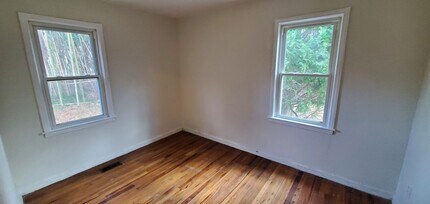 1105 Logan St in Greensboro, NC - Building Photo - Building Photo