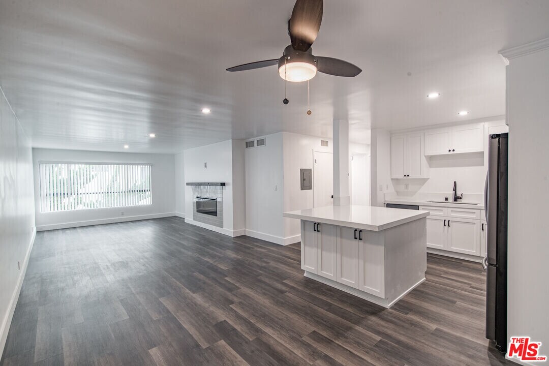 1115 14th St-Unit -302 in Santa Monica, CA - Building Photo