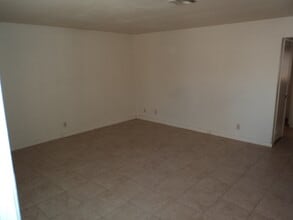 882 Mesquite Springs Dr, Unit 102 in Mesquite, NV - Building Photo - Building Photo