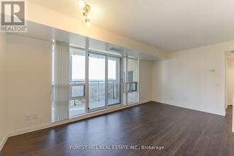 153-2153 Beecroft Rd in Toronto, ON - Building Photo - Building Photo