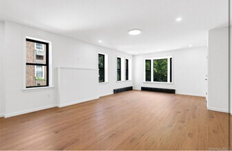 100-05 69th Ave in Queens, NY - Building Photo - Building Photo