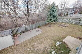 10 Patterson Crescent in Ajax, ON - Building Photo - Building Photo