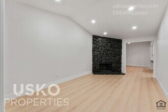 5012 Lorijo Way in North Highlands, CA - Foto de edificio - Building Photo