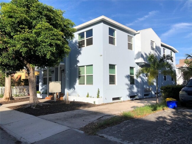 property at 114 S M St
