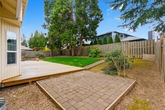 13172 SW Chimney Ridge St in Tigard, OR - Building Photo - Building Photo