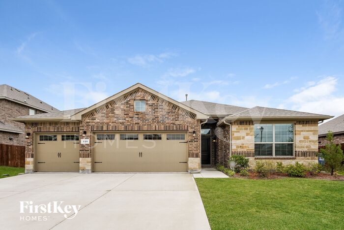 520 Natchez Ln in Glenn Heights, TX - Building Photo