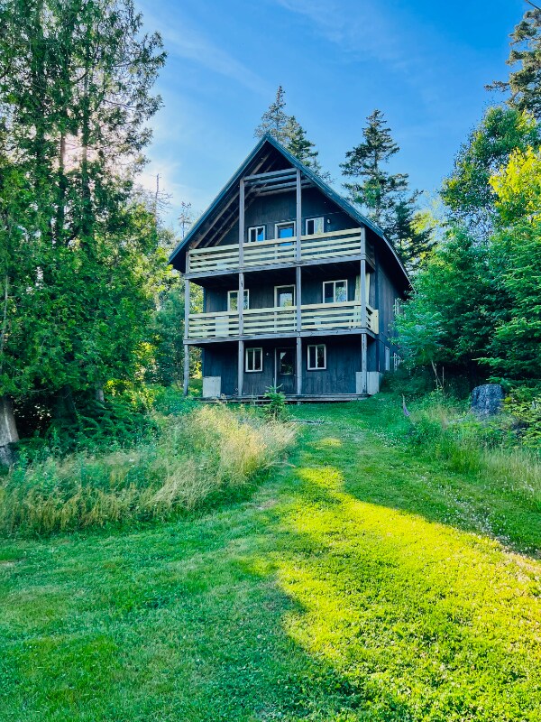 74 Battle Ave in Castine, ME - Foto de edificio - Building Photo