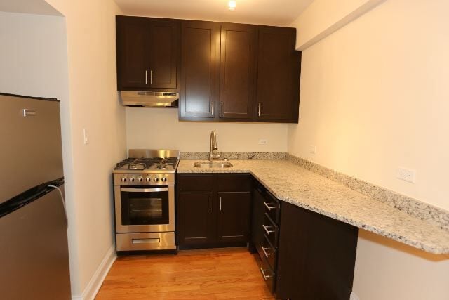 617 W Patterson Ave in Chicago, IL - Building Photo - Building Photo