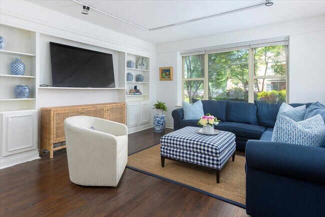 145 Pinckney St, Unit 102 in Boston, MA - Building Photo - Building Photo