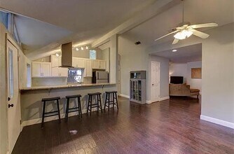 2814 Gonzales St in Austin, TX - Building Photo - Building Photo