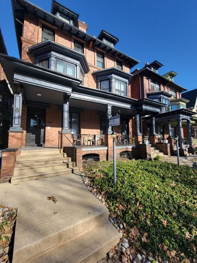 4619 Cedar Ave in Philadelphia, PA - Building Photo - Building Photo