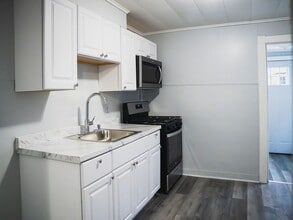 917 N College St in Allentown, PA - Building Photo - Building Photo