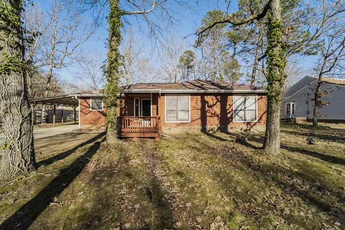 8006 Beacon Hills Rd in Indian Trail, NC - Building Photo