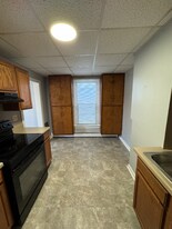 30 N Earl St in Shippensburg, PA - Building Photo