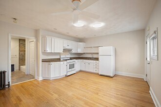 97 Winthrop Shore Dr in Winthrop, MA - Building Photo - Building Photo