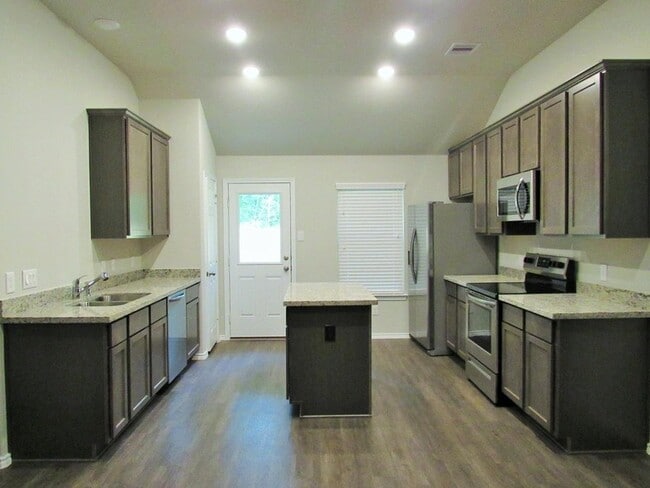 property at 1009 Platte River Dr